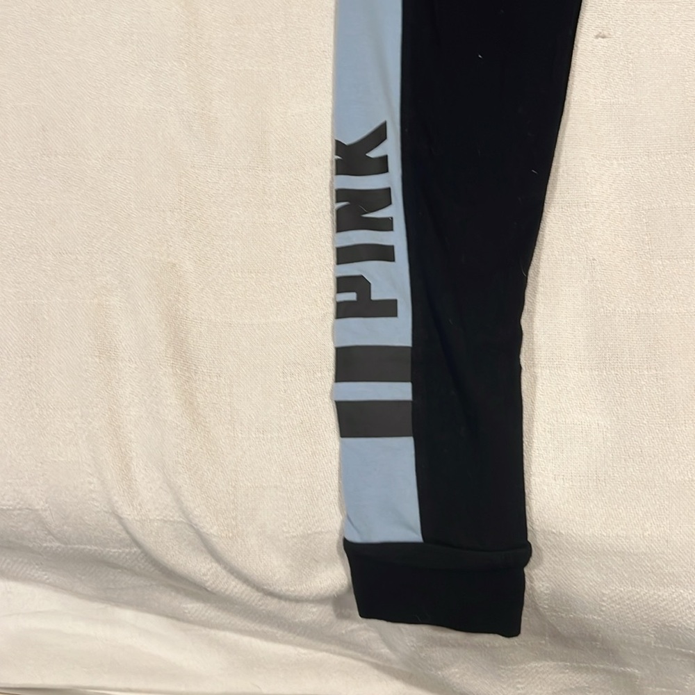 Victoria secret leggings - Picture 3 of 6
